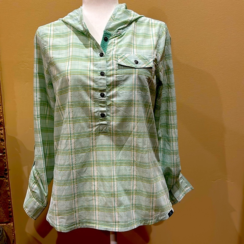 Cute, comfortable plaid shirt.